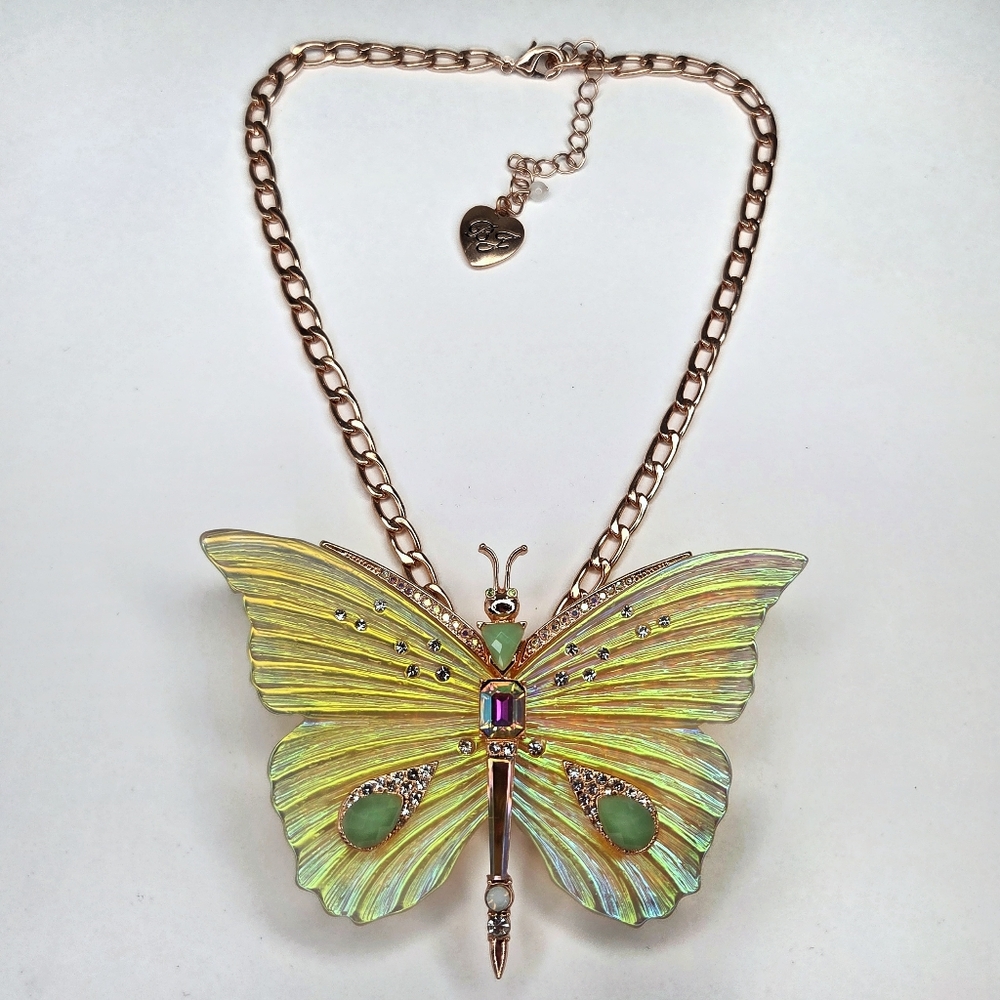 Betsey Johnson Y2K Flutterby Iridescent  Butterfly Oversized Statement Necklace